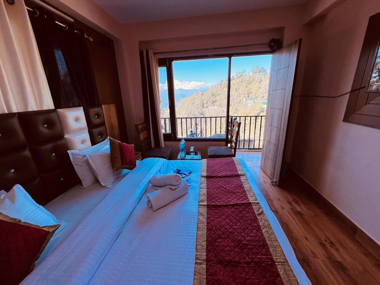 Hotel The Canadian With Jungle View, Near Dalhousie Bus Stand Banikhet 외부 사진