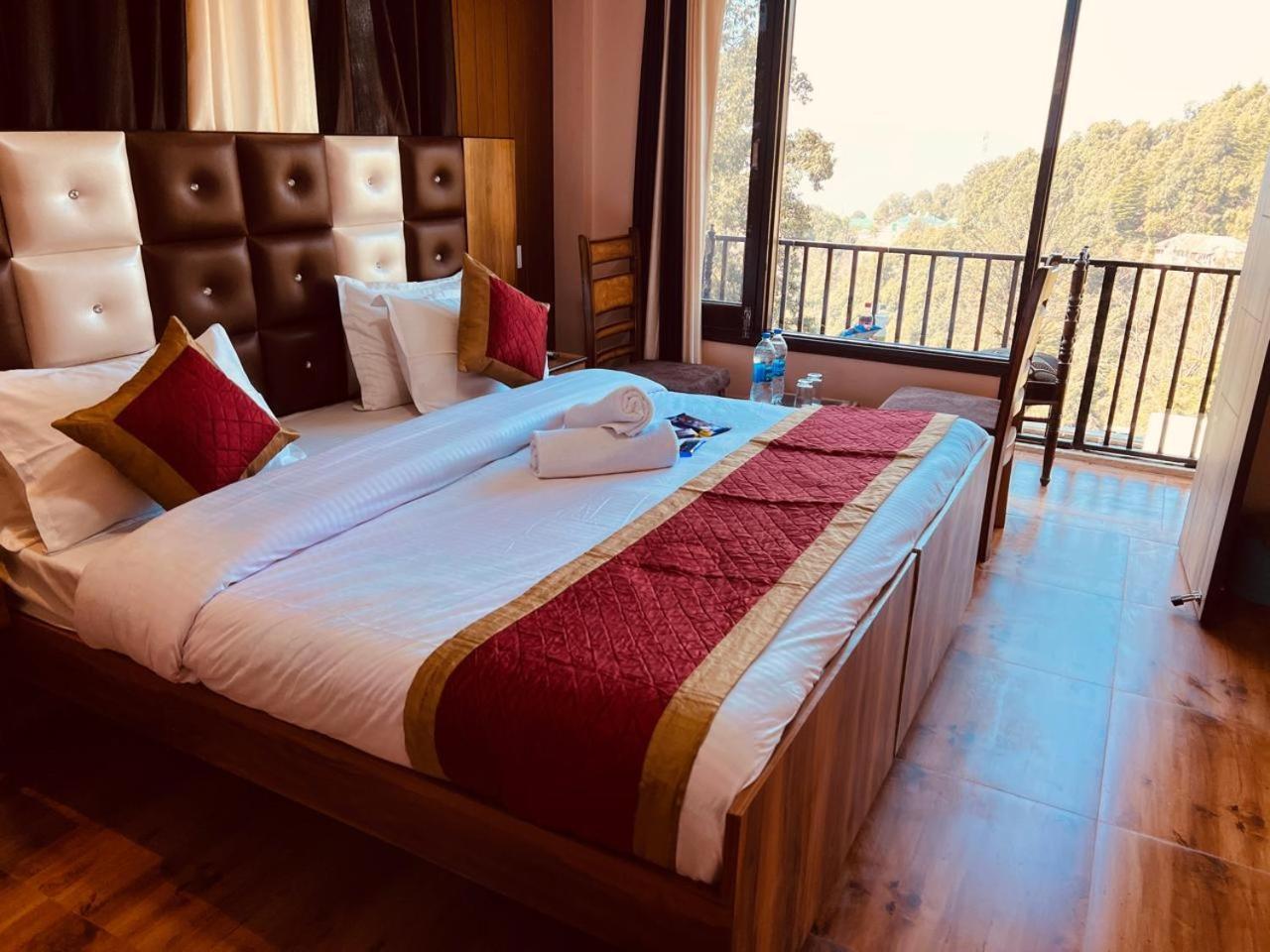 Hotel The Canadian With Jungle View, Near Dalhousie Bus Stand Banikhet 외부 사진